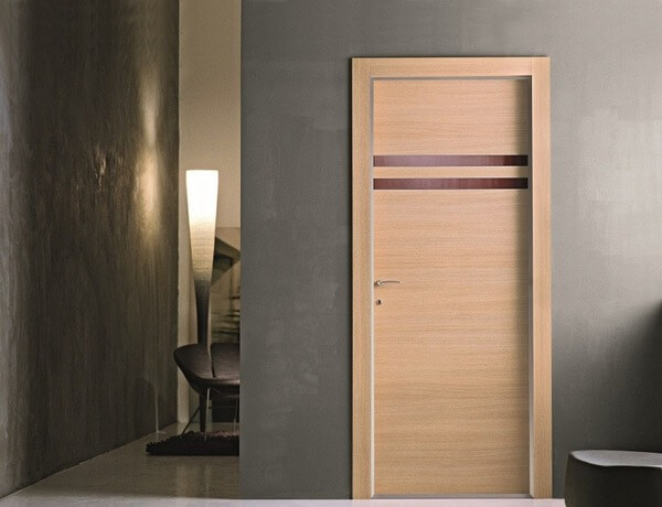 Какими преимуществами обладают шпонированные двери