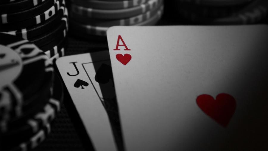 Где можно поиграть в покер онлайн бесплатно?