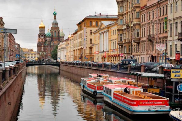Экскурсии по рекам и каналам Санкт-Петербурга