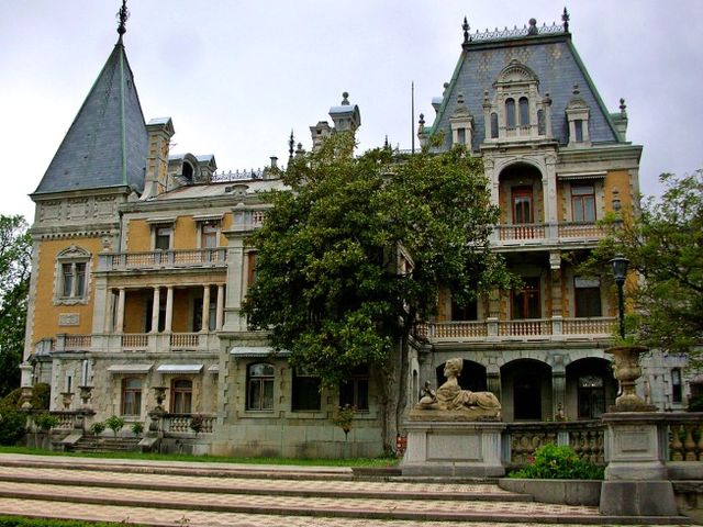 Массандра – маленькая Франция в Крыму