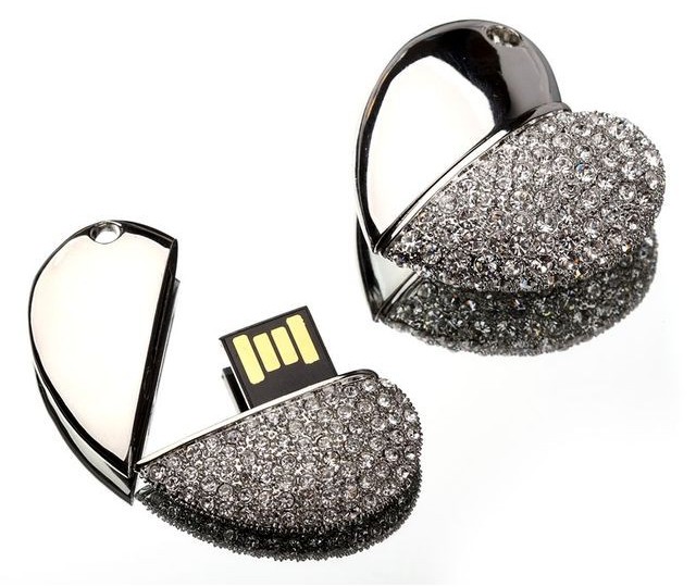 USB флешка сердце - подарок на день святого Валентина USB флешка сердце - подарок на день святого Валентина