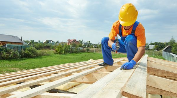 Кровельные работы: преимущества и особенности процесса