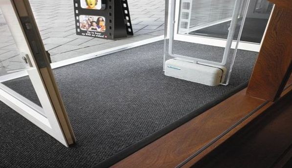 Напольные системы грязезащиты и их применение