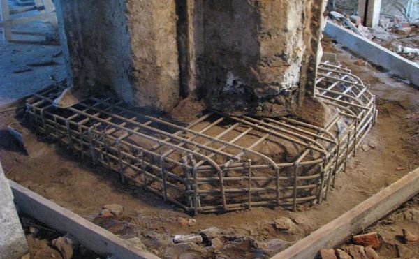 Усиление конструкций и грунтов оснований