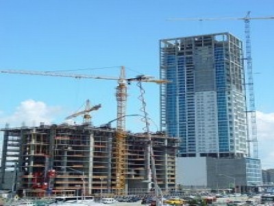 Интересные, оригинальные и практичные дачные домики