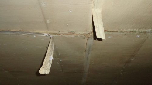 Отделка потолка