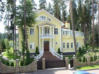 Дачные домики своими руками: это вам под силу