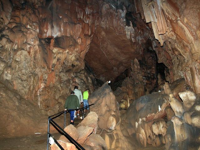 Скельская пещера у подножия Карадага