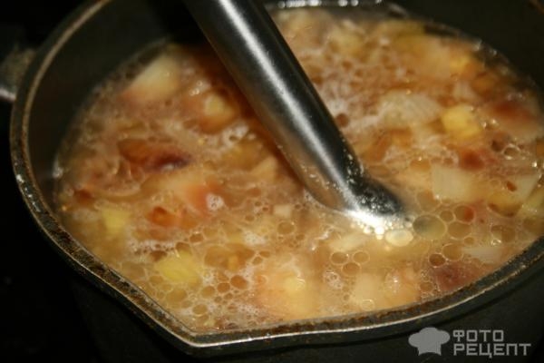 Рецепт: Сырный суп с курицей - крем-суп