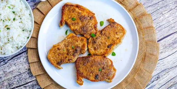 Куриные отбивные в пряной сырной панировке: как приготовить вкусное блюдо
