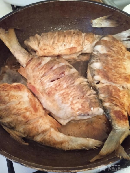Рецепт: Жареная плотва - Чтобы косточки не попадались и рыбки с удовольствием съедались: совет бывалого рыбака