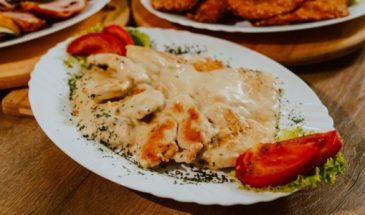 Культовое мясо по-французски: как приготовить любимое блюдо без духовки