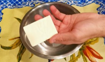 Просто возьмите сырок «Дружба» и 3 яйца. Вкусный слоёный рулет с начинкой за 30 минут