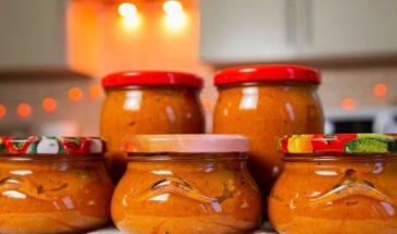 Вкусно и просто: рецепт икры из баклажанов с тыквой и помидорами