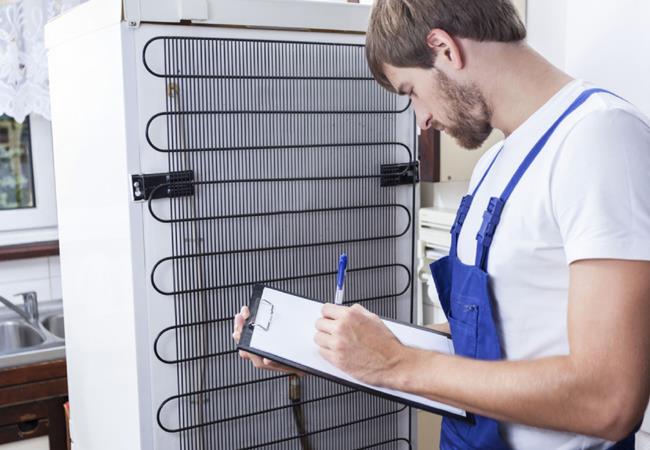 Плохо охлаждает продукты холодильник? Вызов мастера по ремонту холодильников в Киеве