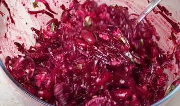 Съедят за 2 минуты. Новый салат из свеклы на каждый день и на праздник