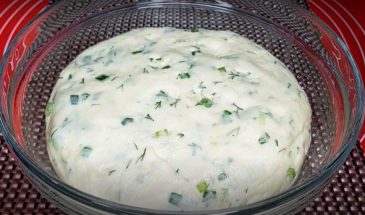 Беру картошку и готовлю вкусные пирожки. Проще рецепта не бывает: балую мужа каждые выходные