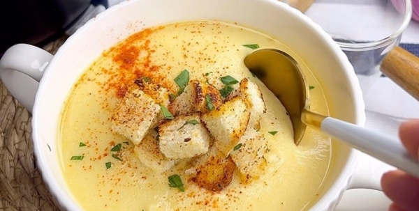 Быстро и экономно: рецепт вкусного супа из плавленого сырка