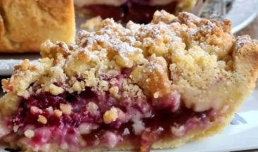 Пирог с ягодами: рецепт вкуснейшего крамбла без сливочного масла