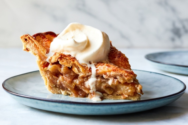 Пирог «Невидимка» с яблоками – идеальная выпечка выходного дня