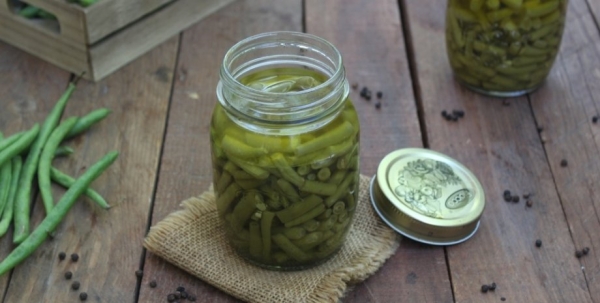Вкусно и пикантно: рецепт маринованной зеленой стручковой фасоли