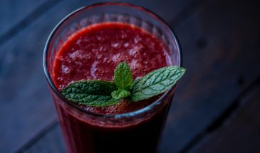 Чтобы было вкусно и просто: рецепт томатного сока на зиму