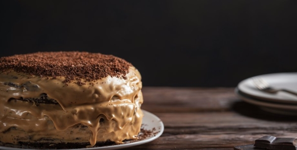 Понравится и взрослым и детям: рецепт торта «Три шоколада»