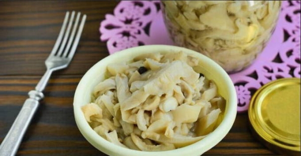 Маринованные вешенки