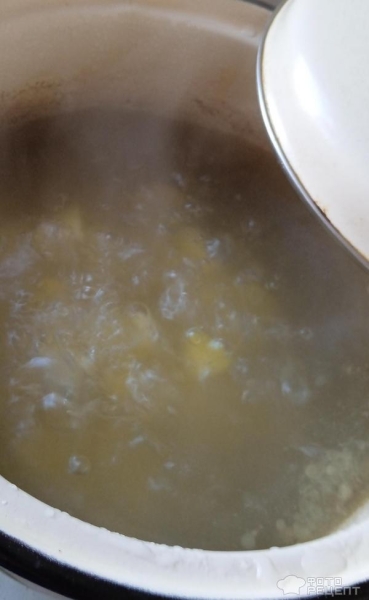 Рецепт: Турецкий чечевичный суп «Мержимек чорба» — на плите