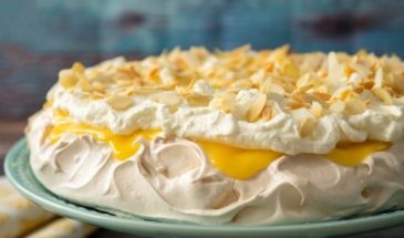 Торт «Павлова» с лимонным кремом