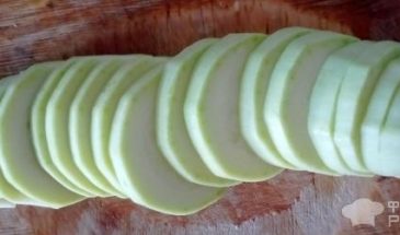 Рецепт: Кабачки жареные, закусочные — С сыром и чесноком.