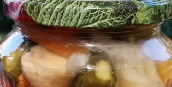Овощное ассорти с шампиньонами на зиму: подробный рецепт заготовки (видео)