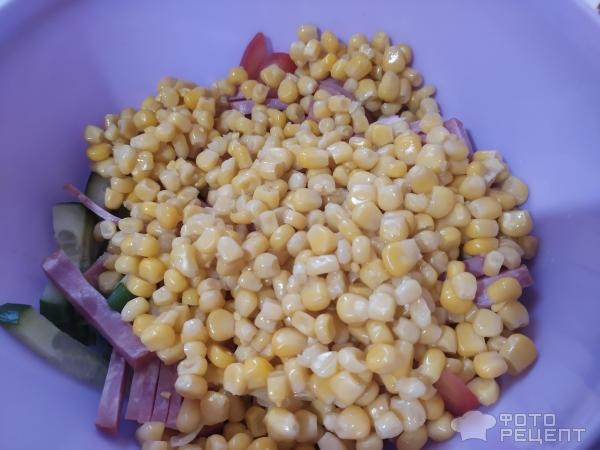 Рецепт: Салат с крабовыми палочками - и ветчиной