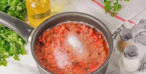 Томатный соус из помидоров на зиму