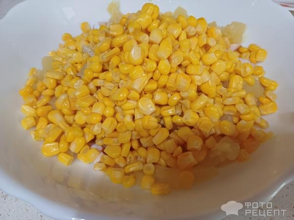 Рецепт: Салат из копченой курицы и ананаса - Готовлю с любовью.