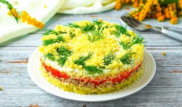 «Мимоза» с секретом: что добавить в салат для более яркого вкуса