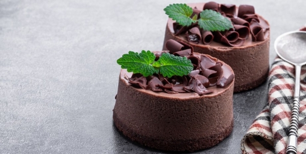 Готовится без духовки: простой рецепт шоколадного чизкейка