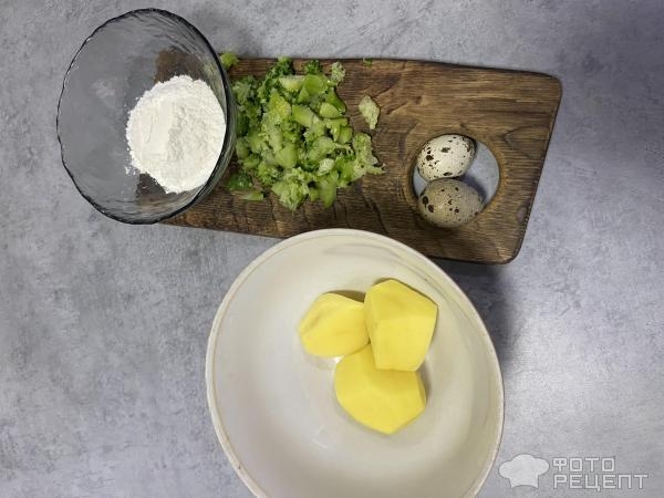 Рецепт: Картофельные драники с брокколи для малыша — С брокколи на сковороде