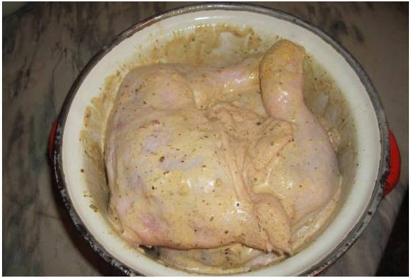 Картошка с курицей и грибами в духовке