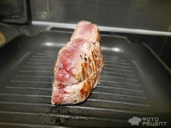 Рецепт: Ростбиф - Ро́стбиф (от англ. Roast beef — дословно «запечённая говядина»)