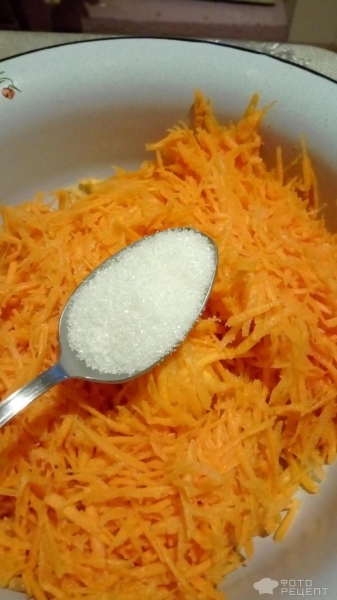 Рецепт: Корейская морковь по-домашнему - С приправой для корейской моркови.