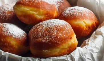 Пышные пончики с начинками: как приготовить лакомство на праздничный стол