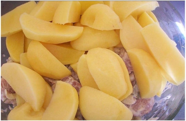 Картошка с мясом в духовке