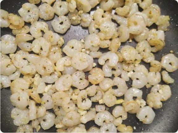 Паста карбонара с беконом и сливками классическая