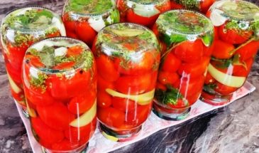 Зимой пальчики оближете. Соседка рассказала простой и вкусный рецепт помидор на зиму