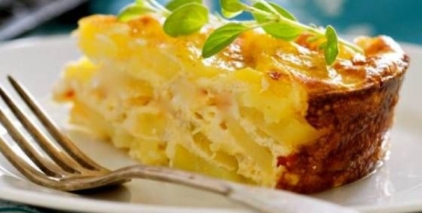 Рецепты из мультиварки: картофельный гратен с сырной корочкой