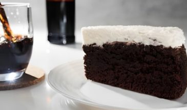 Вкусный торт с неожиданным ингредиентом: как приготовить шоколадный торт «Гиннесс»