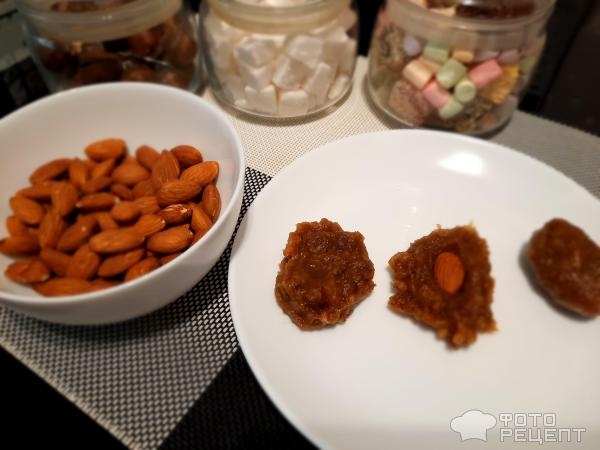 Постные конфеты из фиников