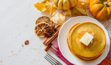 Неизменная классика: рецепт блинчиков на Сыропустное воскресенье, который точно получится у всех