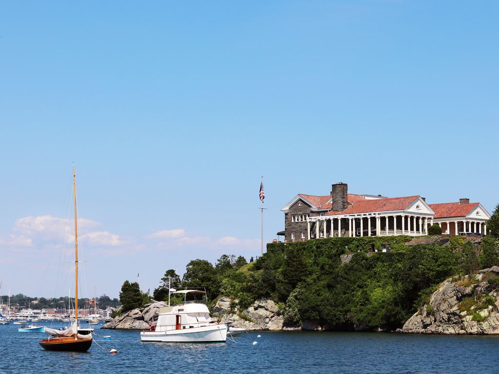 Ньюпорт: исторические особняки и морские приключения в сердце Род-Айленда